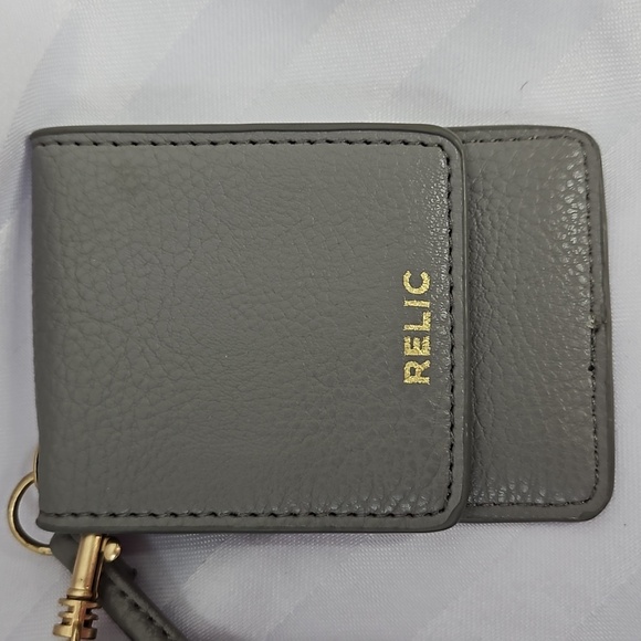 RELIC CARD CASE WRISTLET IN GREY - Picture 2 of 5